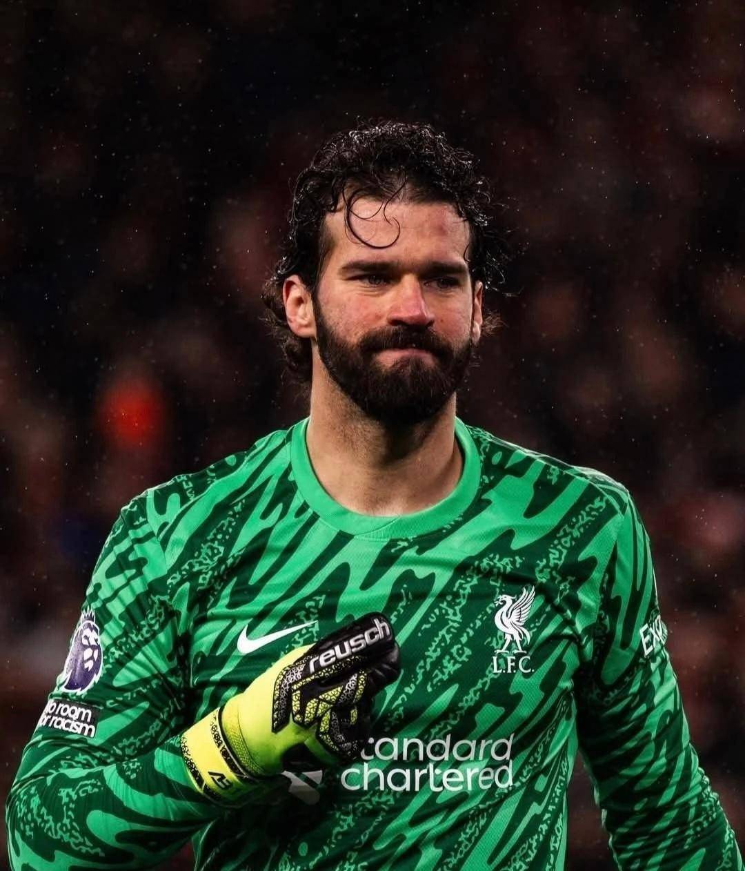 45万周薪腾笼换鸟!利物浦敲定萨拉赫接班人,欧冠资格成唯一阻碍